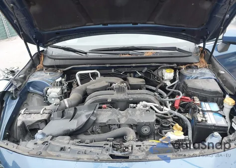 2019 Subaru Outback 2.5I Premium из США, поврежденный, VIN 4S4BSAFC0K3382523